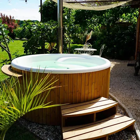 Vakantiehuis Le Clos Du Pigeonnier - De Charme *